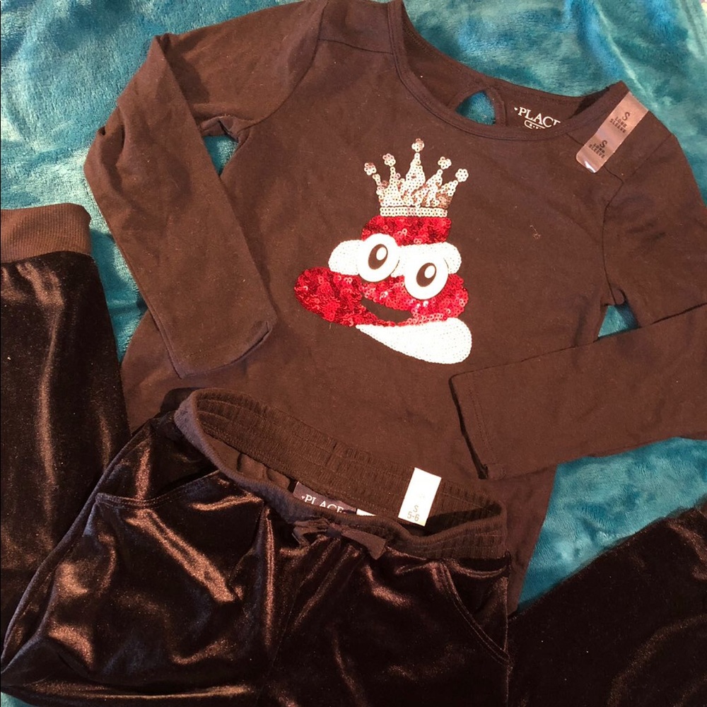 NWT!!!! 🚨👍🏼Holiday girl outfit🙌🏼🙌🏼